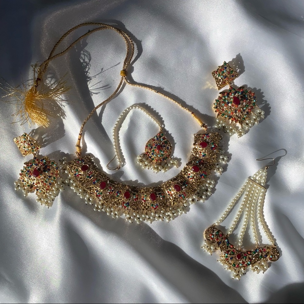 BRAND NEW Gold Indian Bridal Jewelry Set